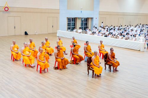 ภาพ No.348542:วันที่ 12 กันยายน พ.ศ. 2569 การอบรมเชิงปฏิบัติการจัดกิจกรรมทอดกฐินสัมฤทธิ์ พิธีมอบผ้าไตรประธานกฐินเด็กดี V-Star ประจำปีพุทธศักราช 2569 ณ สภาธรรมกายสากล วัดพระธรรมกาย