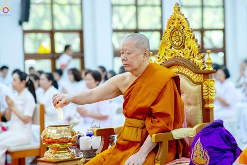 ภาพ No.328625:วันอังคารที่ 12 พฤษภาคม พ.ศ.2569 เจ้าประคุณสมเด็จพระมหารัชมงคลมุนี กรรมการมหาเถรสมาคม เจ้าคณะหนกลาง วัดไตรมิตรวิทยาราม วรวิหาร โปรดเมตตาเป็นองค์ประธาน พิธีเจริญพระพุทธมนต์ อายุวัฒนมงคล 98 ปี คุณแม่จุรี สุทธิผล ณ อาคารปลูกศรัทธา 2 วัดพระธรรมกาย