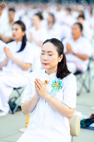 ภาพ No.307842:วันที่ 31 มกราคม พ.ศ. 2569 พิธีจุดประทีปธรรมถวายเป็นพุทธบูชา  และบูชาธรรมมหาปูชนียาจารย์ (ภาพชุดที่ 2) ณ วัดพระธรรมกาย ปทุมธานี ในโครงการธรรมยาตรา กตัญญูบูชา มหาปูชนียาจารย์ พระมงคลเทพมุนี(สด จนฺทสโร) พระผู้ปราบมาร อนุสรณ์สถาน 7 แห่ง ปีที่ 14