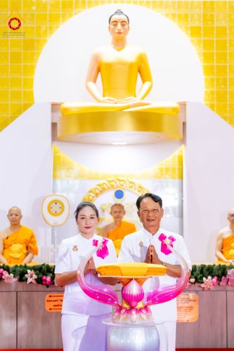 ภาพ No.315613:วันอาทิตย์ ที่ 22 มีนาคม พ.ศ. 2569 พิธีทอดผ้าป่าฉลองพระประธาน พิธีประดิษฐานพระบรมสารีริกธาตุในองค์พระประธาน พิธีจารึกชื่อบรรจุในแผ่นฌาน ณ ศูนย์ปฏิบัติธรรมสมุทรปราการ (บางบ่อ)