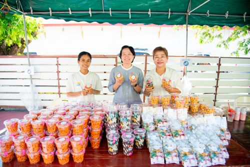 ภาพ No.288993:วันพุธที่ 17 ธันวาคม พ.ศ.2568 กิจกรรมเยาวชนไทยรวมใจทำความดี "เด็กดีมหานคร ต้นแบบด้านศีลธรรม" แข่งขันสอบตอบปัญหาศีลธรรมในพระพุทธศาสนา ครั้งที่ 7 และวันรวมพลังเด็กดี V-Star ประจำปี 2568 ณ วัดมหาธาตุยุวราชรังสฤษฎิ์ราชวรมหาวิหาร กรุงเทพมหานคร