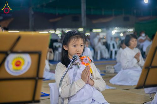 ภาพ No.300207:วันที่ 22 มกราคม พ.ศ. 2569 พิธีถวายภัตตาหารเป็นสังฆทาน แด่พระธรรมยาตรา ณ อนุสรณ์สถานบางปลา วัดบางปลา อำเภอบางเลน จังหวัดนครปฐม ในโครงการธรรมยาตรา กตัญญูบูชา มหาปูชนียาจารย์ พระมงคลเทพมุนี(สด จนฺทสโร) พระผู้ปราบมาร อนุสรณ์สถาน 7 แห่ง ปีที่ 14