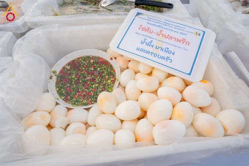 ภาพ No.289925:วันที่ 8 มกราคม พ.ศ. 2569 พิธีถวายภัตตาหารเป็นสังฆทาน แด่พระธรรมยาตรา ณ อนุสรณ์สถานคลองบางนางแท่น อ.สามพราน จ.นครปฐม ในโครงการธรรมยาตรา กตัญญูบูชา มหาปูชนียาจารย์ พระมงคลเทพมุนี(สด จนฺทสโร) พระผู้ปราบมาร อนุสรณ์สถาน 7 แห่ง ปีที่ 14