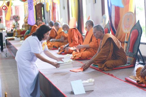 ภาพ No.179451:พิธีทอดกฐิน ณ วัดฉิมพลีสุทธาวาส นนทบุรี ในโครงการกฐินสามัคคีทั่วไทย 30,000 วัด บูชาธรรม 80 ปี หลวงพ่อธัมมชโย โดยคณะศิษยานุศิษย์วัดพระธรรมกาย วันที่ 26 ตุลาคม พ.ศ. 2567