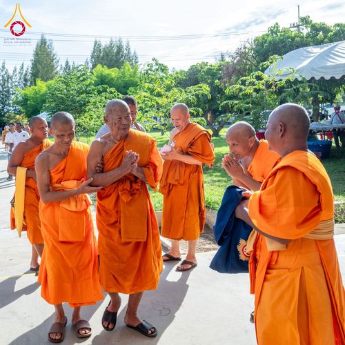 ภาพ No.149395:พิธีทักษิณานุปทานแด่บรรพชนตระกูลผ่องสวัสดิ์ และหมู่ญาติที่ล่วงลับไปแล้ว ประจำปี ครั้งที่ 19 วันพฤหัสบดีที่ 22 สิงหาคม พ.ศ. 2567 ณ พระมหาเจดีย์ทัตตชีโว ศูนย์อบรมเยาวชนกาญจนบุรี