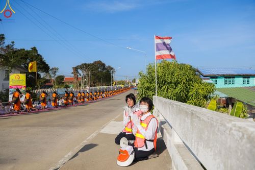 ภาพ No.203984:V.52 สารพัดV สารพัดดี ที่วัดสองพี่น้อง ในโครงการธรรมยาตรา กตัญญูบูชา มหาปูชนียาจารย์ พระมงคลเทพมุนี(สด จนฺทสโร) พระผู้ปราบมาร อนุสรณ์สถาน 7 แห่ง ปีที่ 13 ระหว่างวันที่ 2-31 มกราคม พ.ศ. 2568