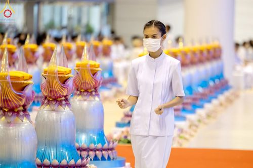 ภาพ No.134540:V.35 เพื่อบุญต้นเดือน การรับบุญของเจ้าหน้าที่หน่วยงานต่างๆ เพื่องานบุญวันอาทิตย์ต้นเดือน ณ วัดพระธรรมกาย วันที่ 7 เมษายน พ.ศ. 2567