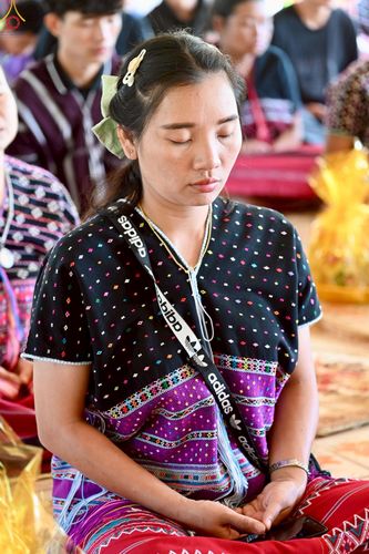 ภาพ No.272116:วันที่ 25 ตุลาคม พ.ศ. 2568 พิธีทอดกฐินสามัคคีทั่วไทย ณ สำนักสงฆ์บ้านเลโคะ อ.สบเมย จ.แม่ฮ่องสอน โดยคณะศิษยานุศิษย์ บูชาธรรม 81 ปี หลวงพ่อธัมมชโย