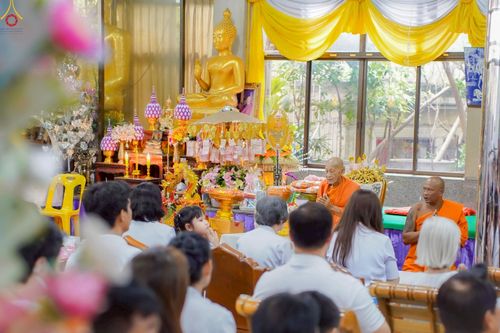 ภาพ No.250740:วันพุธที่ 8 ตุลาคม พ.ศ. 2568 พิธีทอดกฐินสามัคคีทั่วไทย 30,000 วัด โดยคณะศิษยานุศิษย์ บูชาธรรม 81 ปี หลวงพ่อธัมมชโย ณ วัดชมนิมิตร อ.พระประแดงจ.สมุทรปราการ