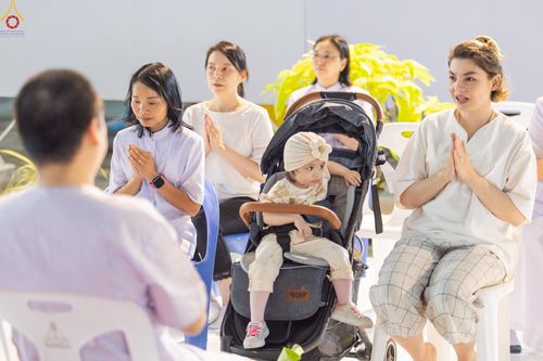 ภาพ No.242922:วันที่ 31 สิงหาคม พ.ศ. 2568 พิธีตัดปอยผมและปลงผม โครงการอุปสมบทหมู่บูชาธรรม ครบรอบ 108 ปี วันครูผู้ค้นพบวิชชาธรรมกาย ณ วัดพระธรรมกาย