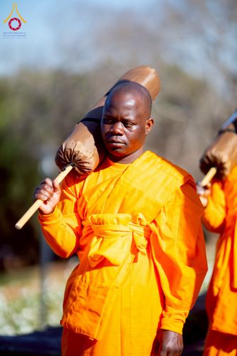 ภาพ No.232805:วันที่ 1 กรกฏาคม พ.ศ. 2568 Dhammayatra in South Africa 2025 ธรรมยาตราแอฟริกาใต้ — เส้นทางแห่งสติ สมาธิ และปัญญา ธรรมทายาทที่ได้อบรมโครงการบรรพชาอุปสมบทหมู่ครั้งที่ 2 ณ วัดพระธรรมกายโจฮันเนสเบิร์ก ประเทศแอฟริกาใต้