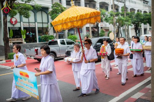 ภาพ No.178513:พิธีทอดกฐิน ณ วัดดวงแข แขวงรองเมือง เขตปทุมวัน กรุงเทพฯ ในโครงการทอดกฐินสามัคคีทั่วไทย 30,000 วัด บูชาธรรม 80 ปี หลวงพ่อธัมมชโย โดยคณะศิษยานุศิษย์วัดพระธรรมกาย วันที่ 15 พฤศจิกายน พ.ศ. 2567