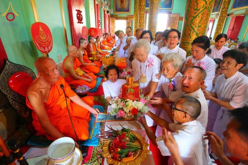 ภาพ No.172667:พิธีทอดกฐิน วัดศรีบุญเรือง จ.เชียงราย ในโครงการกฐินสามัคคีทั่วไทย 30,000 วัด บูชาธรรม 80 ปี หลวงพ่อธัมมชโย โดยคณะศิษยานุศิษย์วัดพระธรรมกาย วันที่ 26 ตุลาคม พ.ศ. 2567