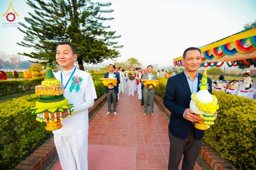 ภาพ No.130431:พิธีบรรพชาธรรมทายาท ในโครงการบรรพชา 1,250 รูป ณ แดนประสูติ สวนลุมพินี ประเทศเนปาล วันที่ 9 มีนาคม พ.ศ. 2567