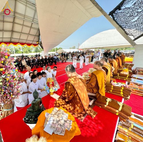 ภาพ No.176811:พิธีทอดกฐิน ณ วัดคลองตัน ต.วังน้ำเขียว อ.กำแพงแสน จ.นครปฐม ในโครงการทอดกฐินสามัคคีทั่วไทย 30,000 วัด บูชาธรรม 80 ปี หลวงพ่อธัมมชโย โดยคณะศิษยานุศิษย์วัดพระธรรมกาย วันที่ 12 พฤศจิกายน พ.ศ. 2567