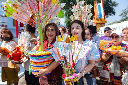 ภาพ No.175149:พิธีทอดกฐิน วัดโบสถ์อินทราราม ต.หัวรอ จ.พระนครศรีอยุธยา ในโครงการกฐินสามัคคีทั่วไทย 30,000 วัด บูชาธรรม 80 ปี หลวงพ่อธัมมชโย โดยคณะศิษยานุศิษย์วัดพระธรรมกาย วันที่ 10 พฤศจิกายน พ.ศ. 2567