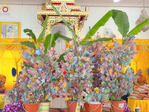 ภาพ No.169582:พิธีทอดกฐิน ณ วัดอินทราราม(หุบรัก) ต.โพรงมะเดื่อ อ.เมือง จ.นครปฐม ในโครงการกฐินสามัคคีทั่วไทย 30,000 วัด บูชาธรรม 80 ปี หลวงพ่อธัมมชโย โดยคณะศิษยานุศิษย์วัดพระธรรมกาย วันที่ 26 ตุลาคม พ.ศ. 2567