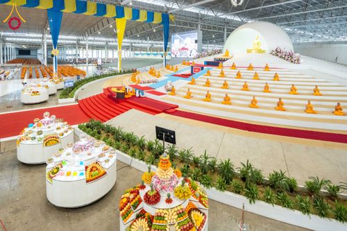 ภาพ No.126589:พิธีบูชาข้าวพระ ในวันอาทิตย์ต้นเดือนที่ 3 มีนาคม พ.ศ. 2567 ณ วัดพระธรรมกาย จ.ปทุมธานี