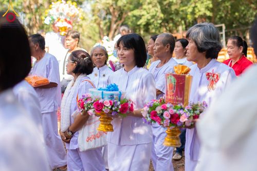 ภาพ No.177299:พิธีทอดกฐิน ณ วัดประชานิมิตร ต.คลองตะเกรา อ.ท่าตะเกียบ จ.ฉะเชิงเทรา ในโครงการทอดกฐินสามัคคีทั่วไทย 30,000 วัด บูชาธรรม 80 ปี หลวงพ่อธัมมชโย โดยคณะศิษยานุศิษย์วัดพระธรรมกาย วันที่ 2 พฤศจิกายน พ.ศ. 2567