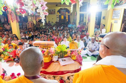 ภาพ No.179654:พิธีทอดกฐินสมทบ ณ วัดพุทธรัตนางกูร พิหาร (Bouddha Ratnangkur Bihar) เมืองกัลกัตตา ประเทศอินเดีย วันที่ 9 พฤศจิกายน พ.ศ. 2567
