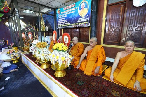 ภาพ No.178993:พิธีทอดกฐิน ณ วัดบางกอบัว อ.พระประแดง จ.สมุทรปราการ ในโครงการกฐินสามัคคีทั่วไทย 30,000 วัด บูชาธรรม 80 ปี หลวงพ่อธัมมชโย โดยคณะศิษยานุศิษย์วัดพระธรรมกาย วันที่ 27 ตุลาคม พ.ศ. 2567