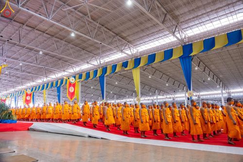 ภาพ No.123146:พระธรรมยาตรารับประกาศนียบัตร และพระของขวัญ ในวันอาทิตย์ต้นเดือนที่ 4 กุมภาพันธ์ พ.ศ.2567 ณ สภาธรรมกายสากล วัดพระธรรมกาย