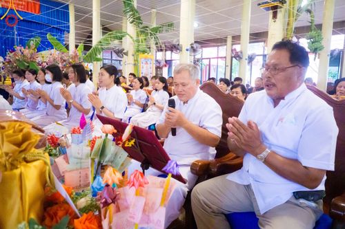 ภาพ No.173685:พิธีทอดกฐิน ณ วัดบัวปากท่า อ.บางเลน จ.นครปฐม ในโครงการกฐินสามัคคีทั่วไทย 30,000 วัด บูชาธรรม 80 ปี หลวงพ่อธัมมชโย โดยคณะศิษยานุศิษย์วัดพระธรรมกาย วันที่ 2 พฤศจิกายน พ.ศ. 2567