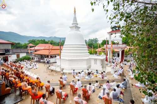 ภาพ No.229921:วันที่ 4 และ 12 พฤษภาคม พ.ศ. 2568 พิธีจุดวิสาขประทีป ถวายเป็นพุทธบูชา ณ วัดสุภัทรารามา มหาวิหาร เมืองบาดุลลา ประเทศศรีลังกา