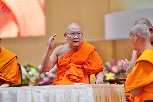 ภาพ No.219503:วันอังคารที่ 22 เมษายน พ.ศ. 2568 สัมมนาสงฆ์ เพื่อความมั่นคงและความเจริญรุ่งเรืองแห่งพระพุทธศาสนา  เนื่องในวันคุ้มครองโลก พิธีถวายมหาสังฆทานแด่คณะสงฆ์ 40,000 กว่าวัดทั่วประเทศ ณ วัดพระธรรมกาย จ.ปทุมธานี