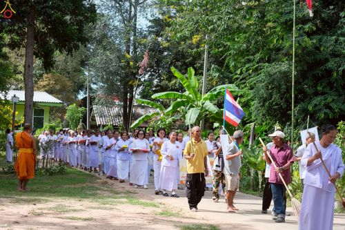 ภาพ No.270461:วันที่ 22 ตุลาคม พ.ศ. 2568 พิธีทอดกฐินสามัคคีทั่วไทย ณ วัดกระโดนไม้แดง ต.ชุมแสง อ.กระสัง จ.บุรีรัมย์ โดยคณะศิษยานุศิษย์ บูชาธรรม 81 ปี หลวงพ่อธัมมชโย