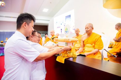 ภาพ No.261021:วันอังคารที่ 14 ตุลาคม พ.ศ. 2568 พิธีทอดกฐินสามัคคี "สร้างองค์พระเจดีย์เพื่อสร้างสันติภาพโลก" ขนาดหน้าตัก 10 เมตร ณ ศูนย์ปฏิบัติธรรมระยอง(บ้านช่องลม) ตำบลบางบุตร อำเภอบ้านค่าย จังหวัดระยอง