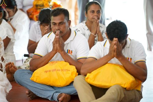 ภาพ No.264852:วันที่ 17 ตุลาคม พ.ศ. 2568 กฐินสมทบต่างประเทศ บูชาธรรม 81 ปี หลวงพ่อธัมมชโย ณ วัดศรีบุปผาราม เมืองปัลเลโปลา ประเทศศรีลังกา 