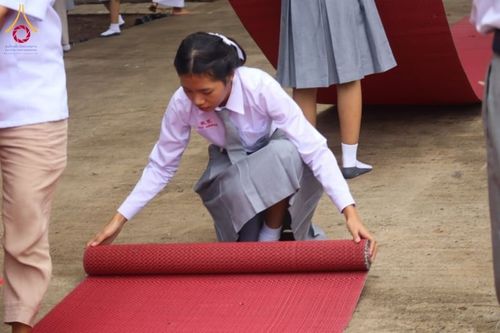 ภาพ No.176732:พิธีทอดกฐิน ณ วัดแหลมรวกอินทรนิมิตร ต.ธงชัยเหนือ อ.ปักธงชัย จ.นครราชสีมา ในโครงการกฐินสามัคคีทั่วไทย 30,000 วัด บูชาธรรม 80 ปี หลวงพ่อธัมมชโย โดยคณะศิษยานุศิษย์วัดพระธรรมกาย วันที่ 27 ตุลาคม พ.ศ.2567 กฐินสัมฤทธิ์เด็กดี V-Star โรงเรียนตะวันชัย จ.นครราชสีม