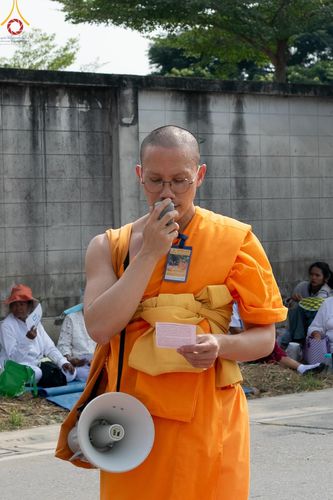 ภาพ No.115740:V.15 สามัคคี การเตรียมงาน เก็บงาน การรับบุญของเจ้าหน้าที่หน่วยงานต่างๆ เพื่อโครงการธรรมยาตรา กตัญญูบูชามหาปูชนียาจารย์ พระมงคลเทพมุนี (สด จนฺทสโร) พระผู้ปราบมาร อนุสรณ์สถาน 7 แห่ง ปีที่ 12 ระหว่างวันที่ 2 - 31 มกราคม พ.ศ.2567