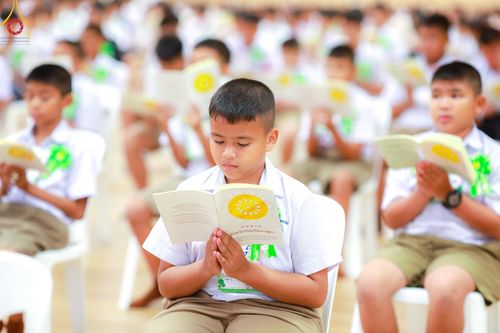 ภาพ No.152800:อบรมเชิงปฎิบัติการจัดกิจกรรมทอดกฐินสัมฤทธิ์ และพิธีมอบผ้าไตรประธานกฐินสัมฤทธิ์เด็กดี V-Star ประจำปีพุทธศักราช 2567  วันเสาร์ที่ 7 กันยายน พ.ศ.2567 ณ สภาธรรมกายสากล วัดพระธรรมกาย