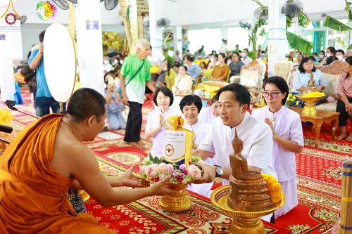 ภาพ No.100692:พิธีทอดกฐินสามัคคีทั่วไทย 5,000 วัด ณ วัดมงคลรัตน์ จ.ปทุมธานี วันที่ 26 พฤศจิกายน พ.ศ. 2566
