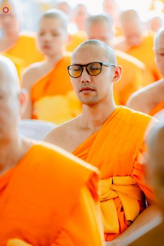 ภาพ No.266795:วันที่ 5 พฤศจิกายน พ.ศ. 2568 พิธีทอดกฐิน ณ อนุสรณ์สถานพระมงคลเทพมุนี  (สด จนฺทสโร) ผู้ค้นพบวิชชาธรรมกาย สถานที่ตั้งมโนปณิธานบวชตลอดชีวิต คลองบางนางแท่น ต.หอมเกร็ด อ.สามพราน จ.นครปฐม