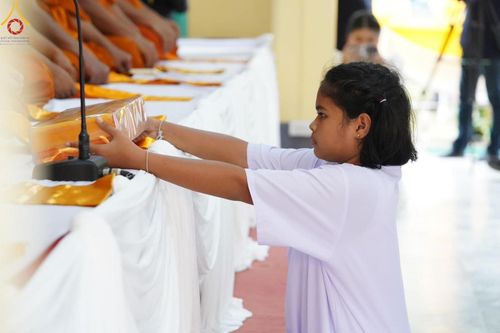 ภาพ No.182159:พิธีทอดกฐิน ณ วัดท่านางหอม จ.สงขลา ในโครงการทอดกฐินสามัคคีทั่วไทย 30,000 วัด บูชาธรรม 80 ปี หลวงพ่อธัมมชโย โดยคณะศิษยานุศิษย์วัดพระธรรมกาย วันที่ 27 ตุลาคม พ.ศ. 2567 กฐินสัมฤทธิ์เด็กดี V-Star โรงเรียนท่าจีนอุดมวิทยา จ.สงขลา