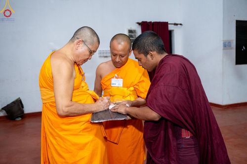 ภาพ No.139824:PhotoStory มหาศรัทธา ธรรมยาตราศรีลังกา EP.2 พิธีเปิดโครงการสยาม-ลังกา ธรรมยาตรา ฉลองเทศกาลวิสาขบูชาแห่งชาติ ศรีลังกา บูชาธรรม 80 ปีหลวงพ่อธัมมชโย เมื่อวันที่ 17 พฤษภาคม พ.ศ. 2567