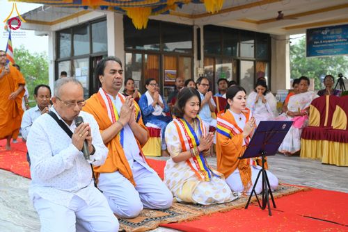 ภาพ No.179687:พิธีทอดกฐินสมทบ ณ วัดพุทธนานาชาติผาสุก (Buddha International Welfare Mission) เมืองพุทธคยา ประเทศอินเดีย วันที่ 10 พฤศจิกายน พ.ศ. 2567