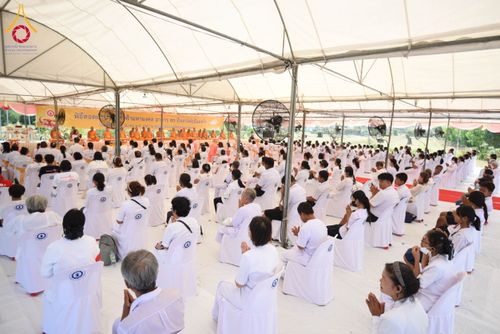 ภาพ No.131477:พิธีทอดผ้าป่ายกค้ำฟ้ามหามงคล อาคาร 80 ปี หลวงพ่อธัมมชโย ณ ศูนย์ปฏิบัติธรรมวิหารแดง ต.เจริญธรรม อ.วิหารแดง จ.สระบุรี วันที่ 17 มีนาคม พ.ศ. 2567