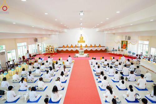 ภาพ No.142330:พิธีทอดผ้าป่าเพื่องานพระพุทธศาสนา , พิธีเจริญพระพุทธมนต์ , พิธีถวายสังฆทานแด่คณะสงฆ์ น้อมบูชาธรรม 80 ปี หลวงพ่อธัมมชโย และครบรอบ 12 ปี ธรรมอุทยานบ้านแป้ง อำเภอพรหมบุรี จังหวัดสิงห์บุรี ในวันเสาร์ที่ 22 มิถุนายน พ.ศ. 2567