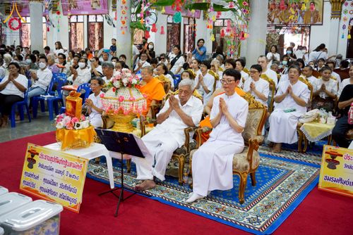 ภาพ No.273413:วันที่ 1 พฤศจิกายน พ.ศ. 2568 พิธีทอดกฐินสามัคคีทั่วไทย ณ วัดทินกรนิมิต อ.เมือง จ.นนทบุรี โดยคณะศิษยานุศิษย์ บูชาธรรม 81 ปี หลวงพ่อธัมมชโย