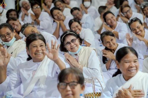 ภาพ No.247830:วันที่ 19-21 กันยายน พ.ศ. 2568 โครงการอบรมอุบาสิกาแก้ว รุ่นที่ 2 ณ ศูนย์ปฏิบัติธรรมจังหวัดบุรีรัมย์