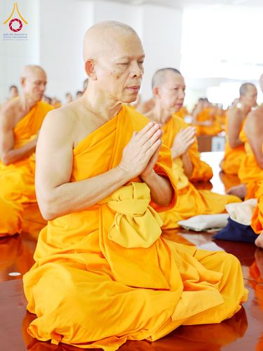 ภาพ No.262646:วันที่ 18,25 ตุลาคม พ.ศ. 2568 พิธีถวายภัตตาหารเมนูสวรรค์ เพื่อการบรรลุธรรม ณ หอฉันคุณยายอาจารย์ฯ วัดพระธรรมกาย