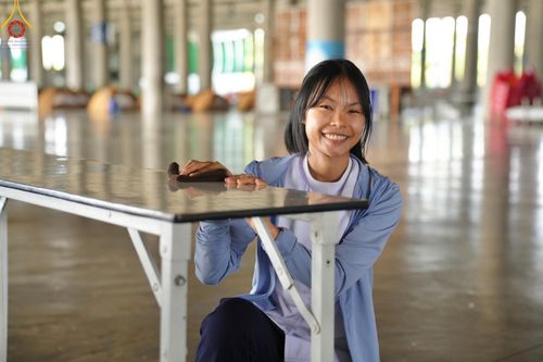 ภาพ No.59605:V.39 ทุ่มสุดใจ ธรรมชัย 80 ปี การเตรียมงาน การปฏิบัติงาน ของเจ้าหน้าที่หน่วยงานต่างๆ เพื่อพิธีฉลองอายุวัฒนมงคล 80 ปี หลวงพ่อธัมมชโย และรับถวายมหาสังฆทาน 10,000 กว่าวัดทั่วประเทศ ในวันคุ้มครองโลก จันทร์ที่ 22 เมษายน พ.ศ. 2567