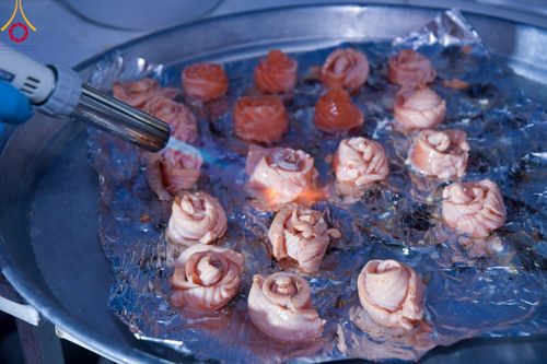 ภาพ No.110970:พิธีถวายภัตตาหารเป็นสังฆทาน แด่คณะพระธรรมยาตราฯ ในโครงการธรรมยาตรา กตัญญูบูชา มหาปูชนียาจารย์ พระมงคลเทพมุนี(สด จนฺทสโร) พระผู้ปราบมาร อนุสรณ์สถาน 7 แห่ง ปีที่ 12 วันที่ 13 มกราคม พ.ศ. 2567 ณ อนุสรณ์สถานมหาวิหารพระมงคลเทพมุนี  (โลตัสแลนด์) อ.สองพี่น้อง จ