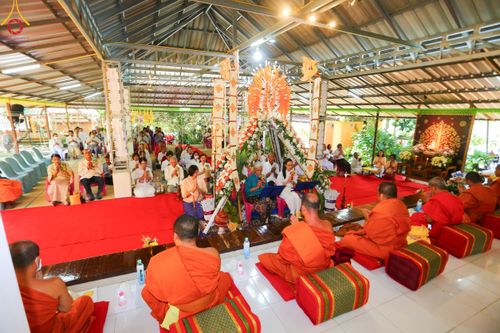 ภาพ No.97915:พิธีทอดกฐินสามัคคีทั่วไทย 5,000 วัด ณ ศูนย์ปฎิบัติธรรมแม่สรวย จ.เชียงราย วันที่ 19 พฤศจิกายน พ.ศ. 2566