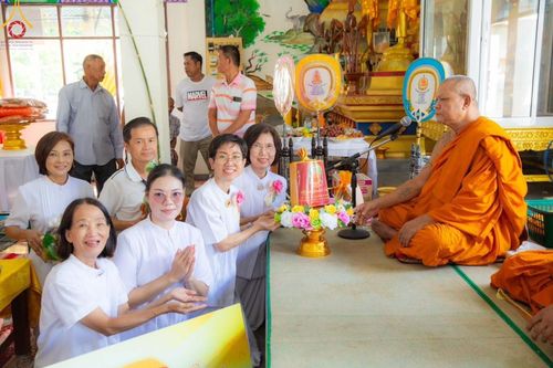 ภาพ No.171101:พิธีทอดกฐิน ณ วัดหอมศีล อ.บางบ่อ สมุทรปราการ ในโครงการกฐินสามัคคีทั่วไทย 30,000 วัด บูชาธรรม 80 ปี หลวงพ่อธัมมชโย โดยคณะศิษยานุศิษย์วัดพระธรรมกาย วันที่ 27 ตุลาคม พ.ศ. 2567