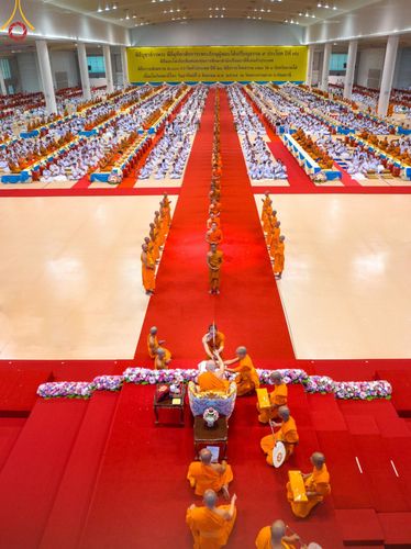 ภาพ No.147018:พิธีมุทิตาสักการะพระภิกษุ ผู้สอบได้เปรียญธรรม 9 ประโยคระดับโลกปีที่ 36, พิธีมอบโล่เกียรติยศและทุนการศึกษา สำนักเรียนบาลีดีเด่นทั่วประเทศ, พิธีถวายมหาสังฆทานคณะสงฆ์ 2,000 กว่าวัด ทั่วประเทศ ปีที่ 24, พิธีถวายไทยธรรมคณะสงฆ์ 323 วัด 4 จังหวัดชายแดนภาคใต้